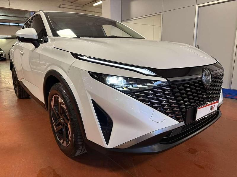 Usata Nissan Qashqai N-Connecta 158 CV (116 kW) 2025 White pearl SUV