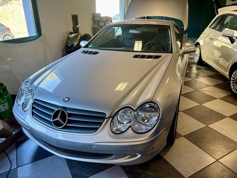 Usata Mercedes SL350 245 CV (180 kW) 2005 Grigio Cabrio