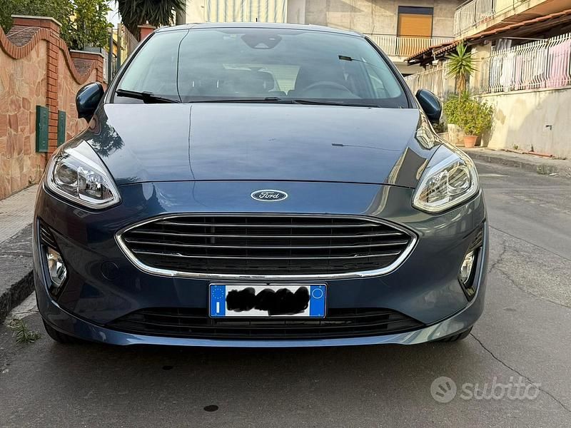 Usata Ford Fiesta Titanium 86 CV (63 kW) 2019 Blu Utilitaria