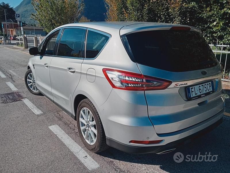 Usata Ford S-MAX S 180 CV (132 kW) 2017 Grigio Monovolume
