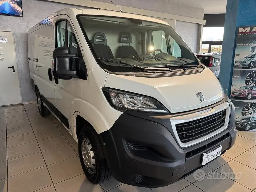 Gebraucht Peugeot Boxer Comfort 120 PS (88 kW) 2022 Weiß Van