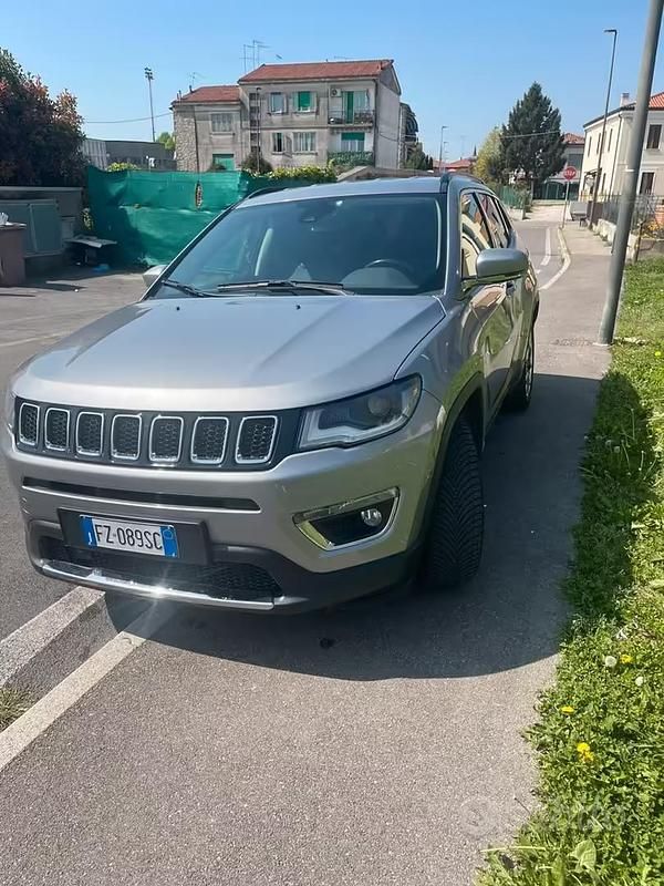 Usata Jeep Compass Limited 120 CV (88 kW) 2019 Grigio SUV