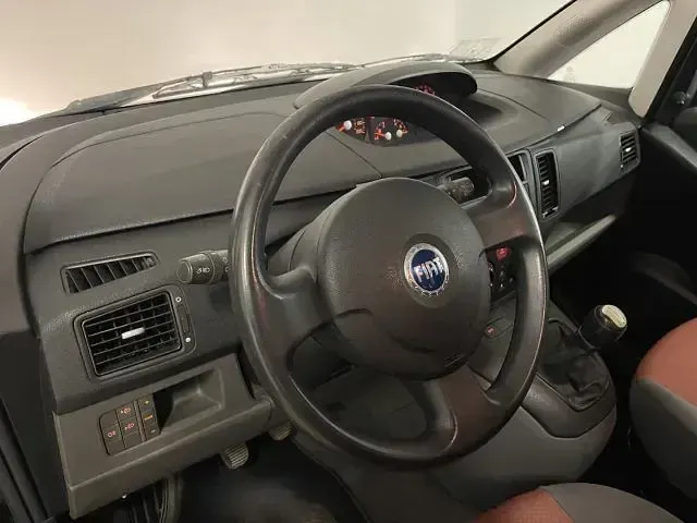 Usata Fiat Idea 90 CV (66 kW) 2008 Nero Monovolume