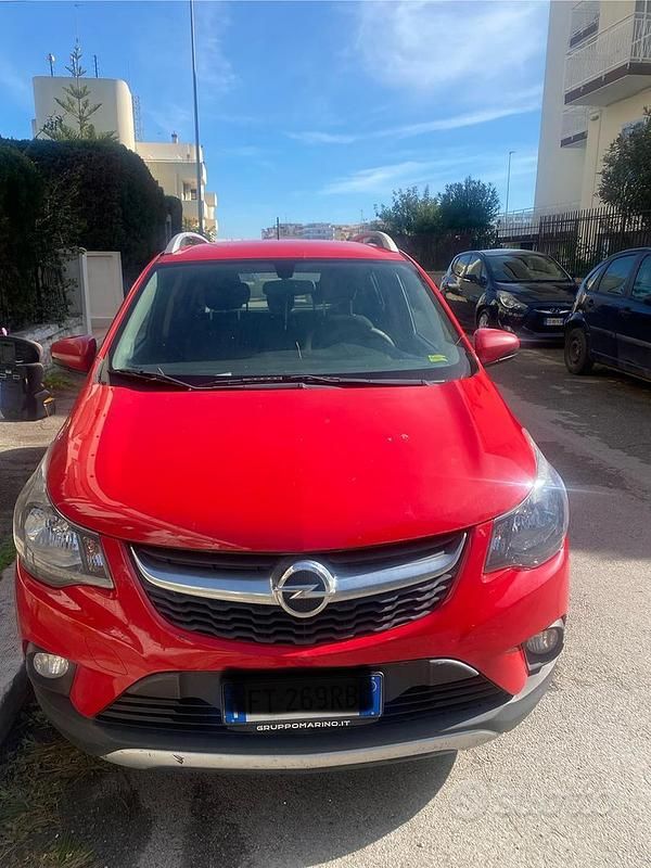 Usata Opel Karl Rocks 73 CV (53 kW) 2019 Rosso Utilitaria