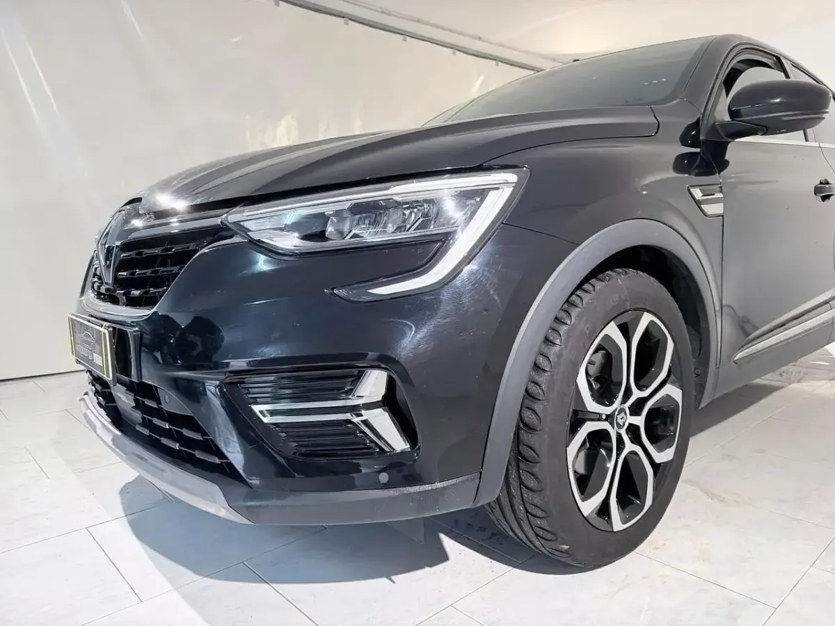 Usata Renault Arkana 93 CV (68 kW) 2022 Nero SUV
