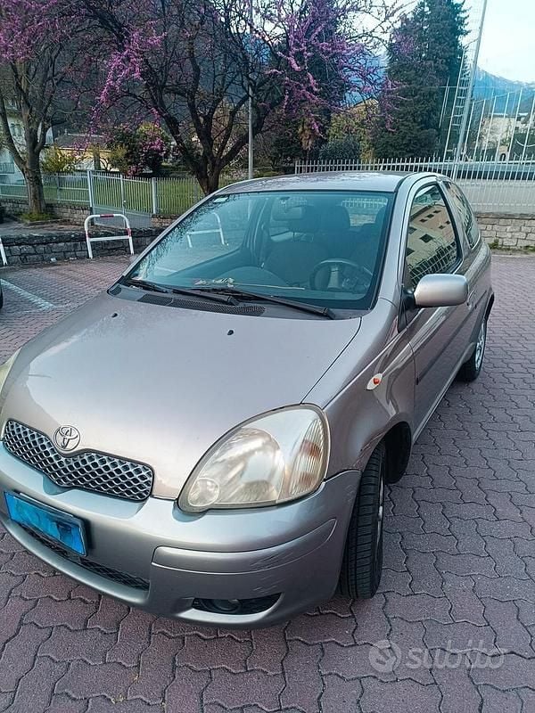 Usata Toyota Yaris 2005 Berlina