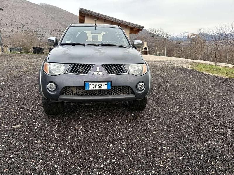 Usata Mitsubishi L200 Invite 136 CV (100 kW) 2006 Pick-up