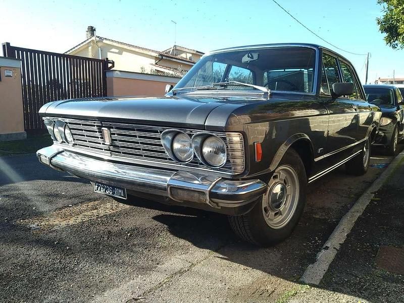 Usata Fiat 130 163 CV (119 kW) 1970 Grigio Berlina