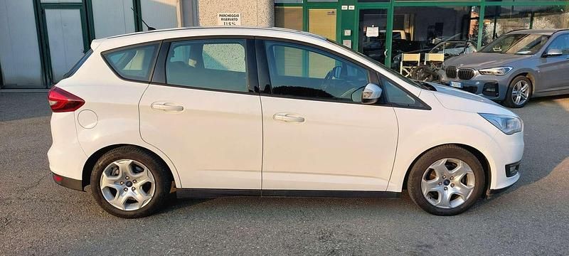 Usata Ford C-MAX Business Edition 120 CV (88 kW) 2016 Bianco Monovolume