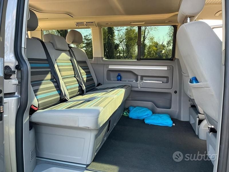 Usata VW California California 140 CV (102 kW) 2013 Grigio Furgone