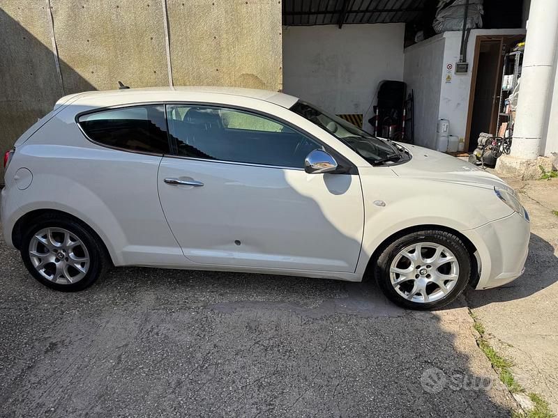 Usata Alfa Romeo MiTo 135 CV (99 kW) 2011 Bianco Utilitaria