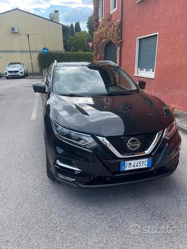 Usata 2018 Nissan Qashqai N-Connecta SUV | 14.000 € (Buon prezzo) - Immagine 1/4