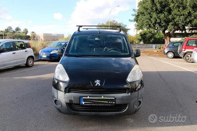 Nero Usata 2014 Peugeot Partner S Monovolume | 8700 € (Buon prezzo) - Immagine 1/3