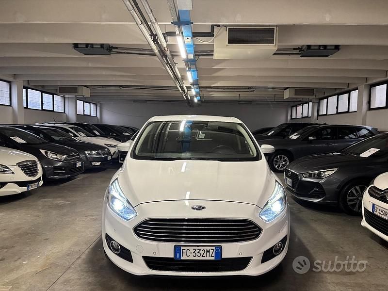 Bianco Usata 2016 Ford S-MAX S Monovolume | 10.000 € (Ottimo prezzo) - Immagine 1/4