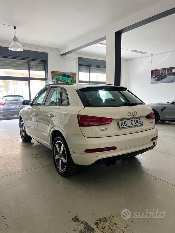 Usata Audi Q3 Advanced Plus 140 CV (102 kW) 2012 Beige SUV