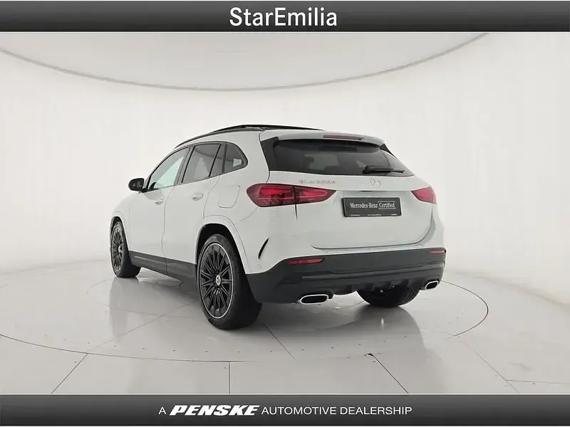 Usata Mercedes GLA200 AMG Line Premium 150 CV (110 kW) 2024 Bianco SUV