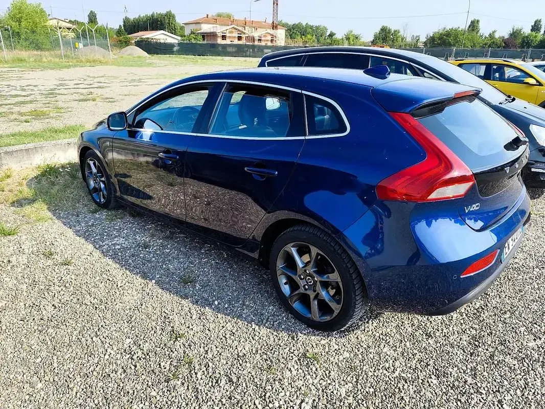 Usata Volvo V40 Ocean Race 114 CV (83 kW) 2014 Berlina