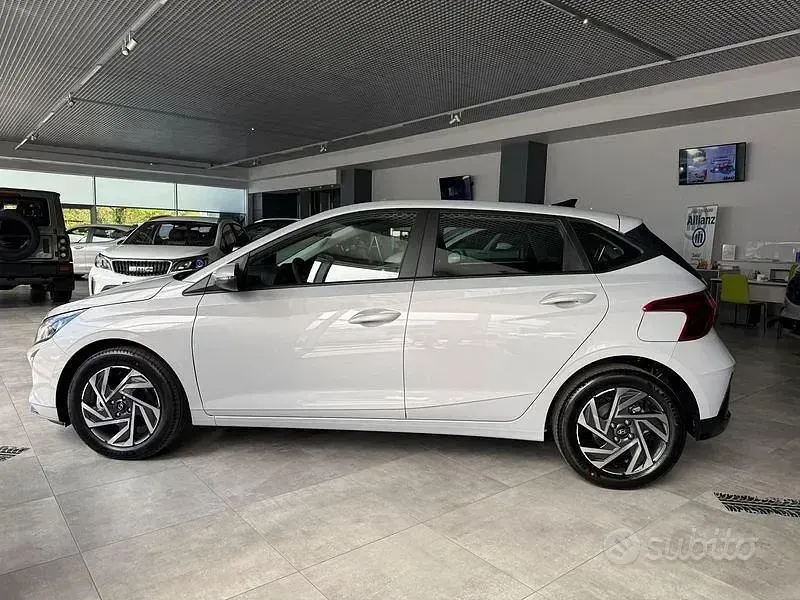 Nuova Hyundai i20 90 CV (66 kW) 2026 Grigio Utilitaria