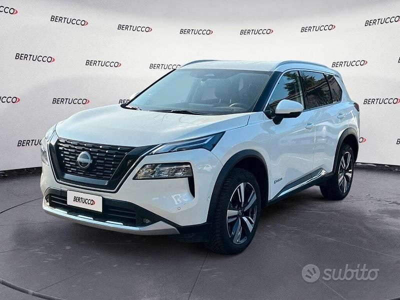 Begagnad Nissan X-Trail Tekna 204 HK (150 kW) 2023 Vit SUV