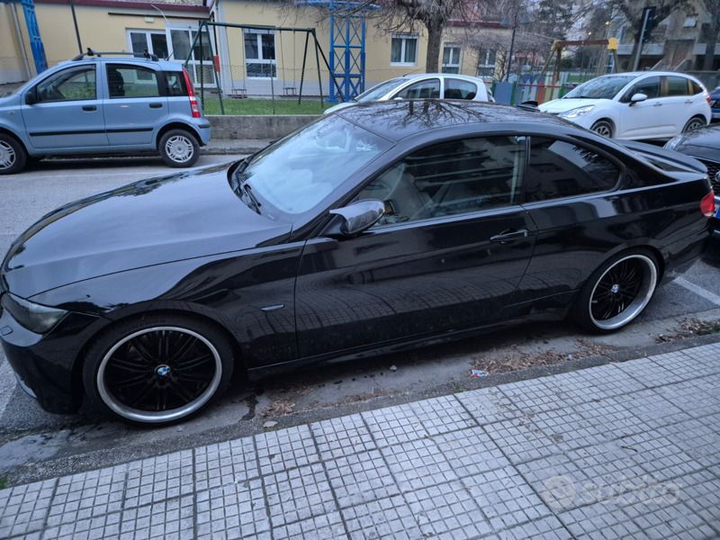 Usata 2008 BMW 320 Coupé | 7500 € (Buon prezzo) - Immagine 1/4