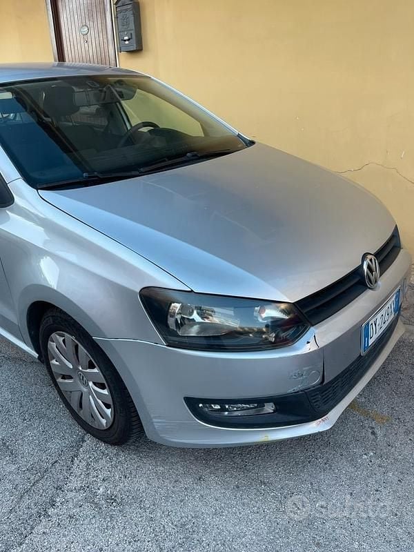 Usata VW Polo 60 CV (44 kW) 2010 Grigio Utilitaria