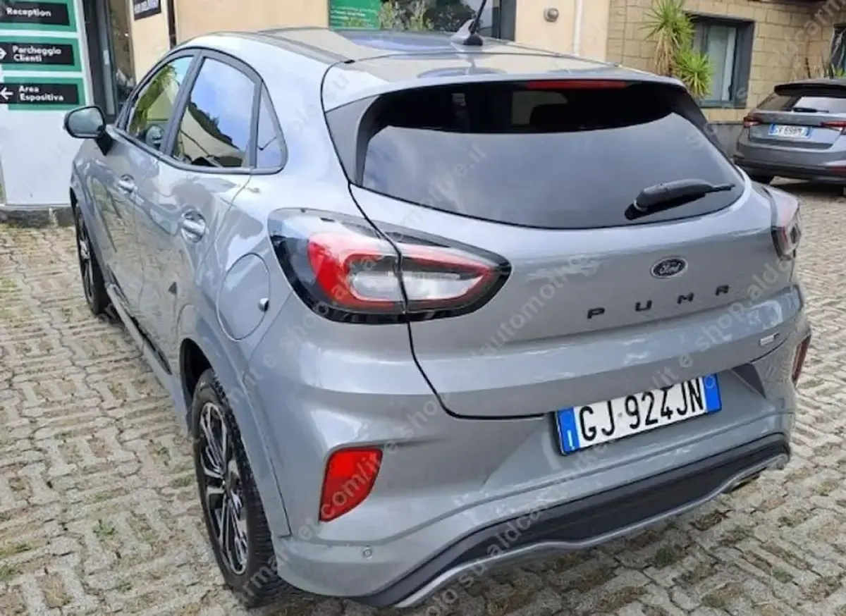Usata Ford Puma ST-Line 124 CV (91 kW) 2022 Grigio SUV