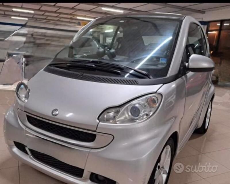 Usata 2010 Smart ForTwo Coupé Due volumi | 4500 € - Immagine 1/1