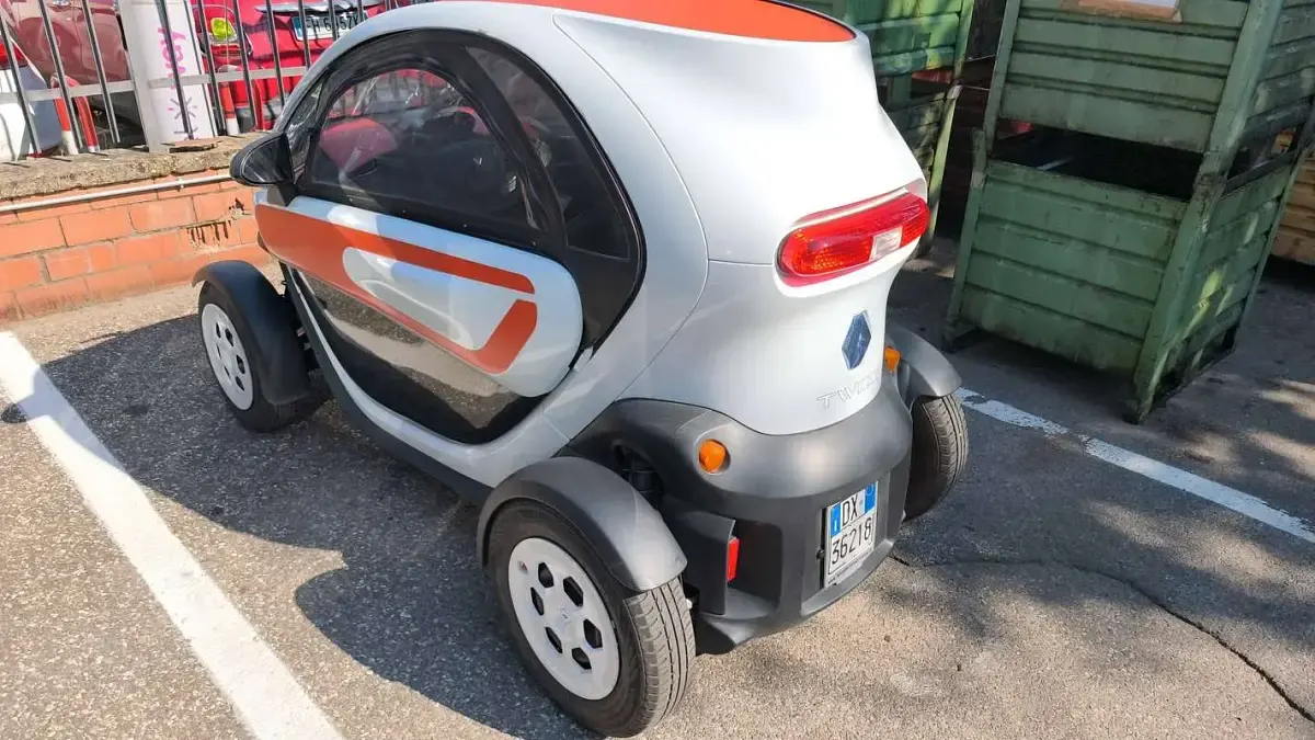Usata Renault Twizy 13 kW (18 CV) 2012 Bianco Utilitaria