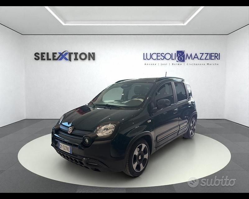 Usata Fiat Panda Cross Cross 69 CV (50 kW) 2025 Verde Utilitaria