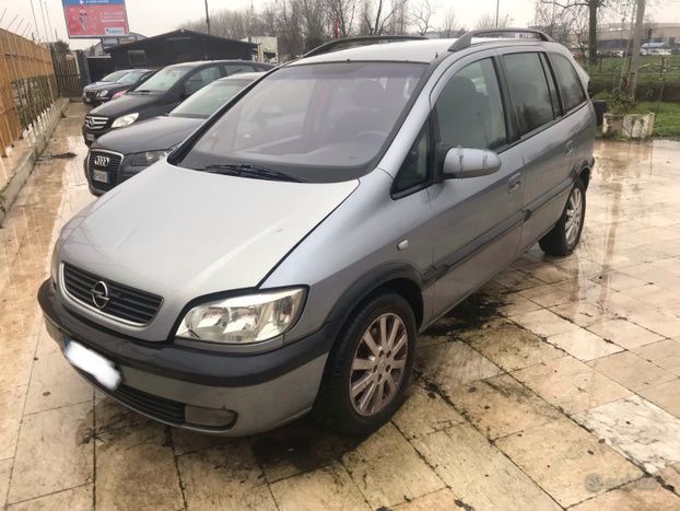 Opel zafira 2004