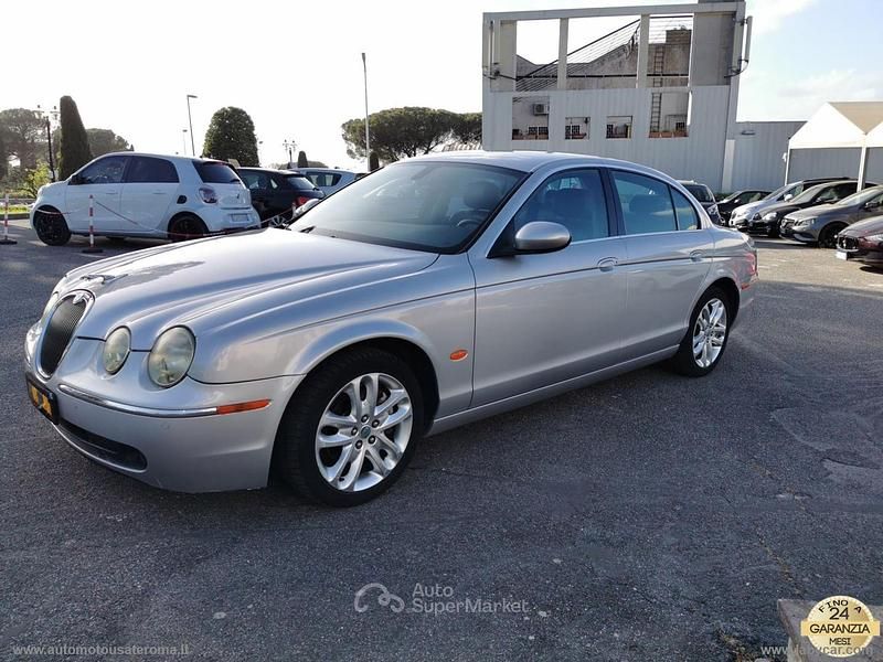 Usata Jaguar S-Type S 200 CV (147 kW) 2005 Argento Berlina