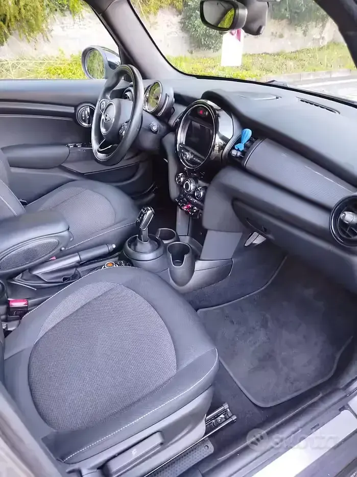 Usata Mini Cooper Hype 136 CV (100 kW) 2019 Grigio Utilitaria