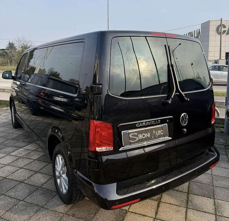 Usata VW T7 Comfortline 150 CV (110 kW) 2024 Nero Furgone