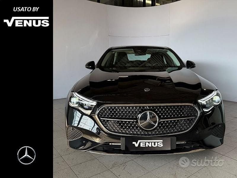 Nero Usata 2024 Mercedes E220 Advanced Plus Berlina | 54.900 € (Ottimo prezzo) - Immagine 1/4