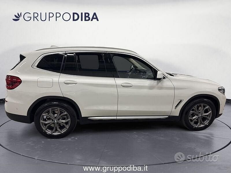 Usata BMW X3 Efficient Dynamics 190 CV (139 kW) 2021 Bianco SUV