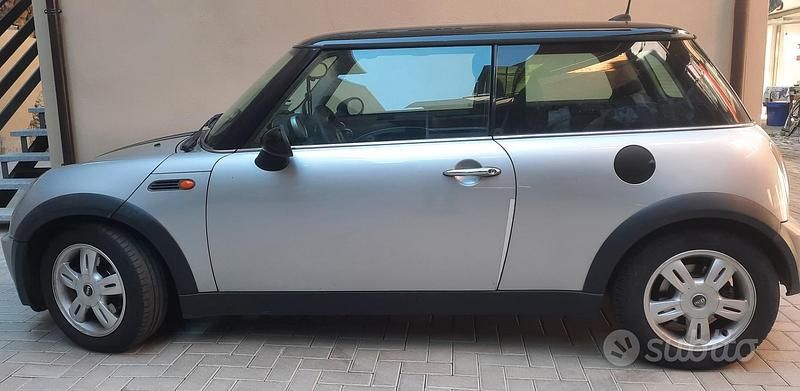 Usata Mini Cooper 2006 Grigio Utilitaria