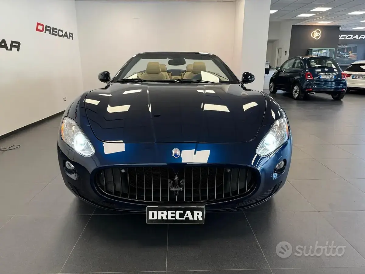Usata Maserati GranCabrio 439 CV (322 kW) 2010 Blu Cabrio