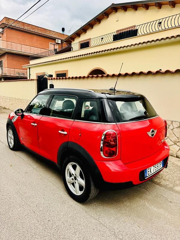 Usata Mini Cooper D Countryman 112 CV (82 kW) 2012 Rosso SUV