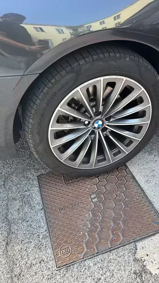 Usata BMW 730 258 CV (189 kW) 2014 Nero Berlina