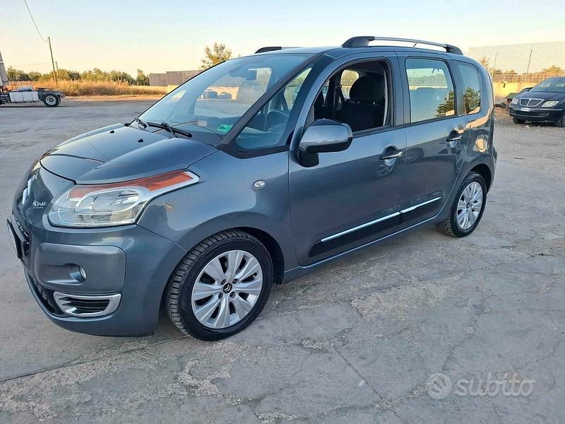Usata Citroën C3 Picasso Exclusive 92 CV (67 kW) 2011 Grigio Monovolume