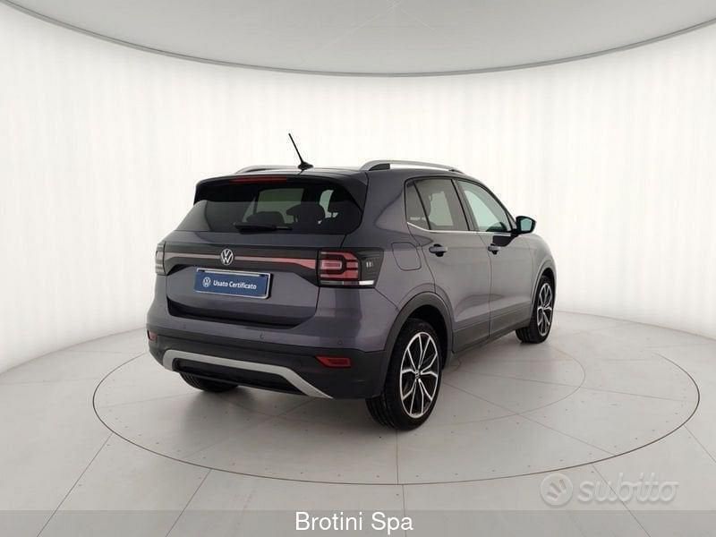 Usata VW T-Cross Advance 110 CV (80 kW) 2022 Grigio SUV