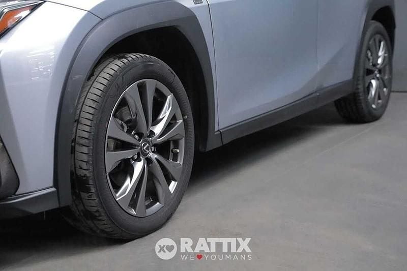 Usata Lexus UX 145 CV (106 kW) 2024 SUV