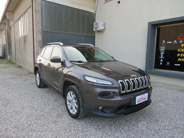 Usata Jeep Cherokee 170 CV (125 kW) 2016 Grigio SUV