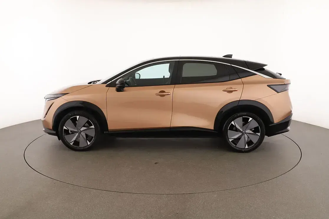 Usata Nissan Ariya Evolve 160 kW (218 CV) 2022 Oro SUV