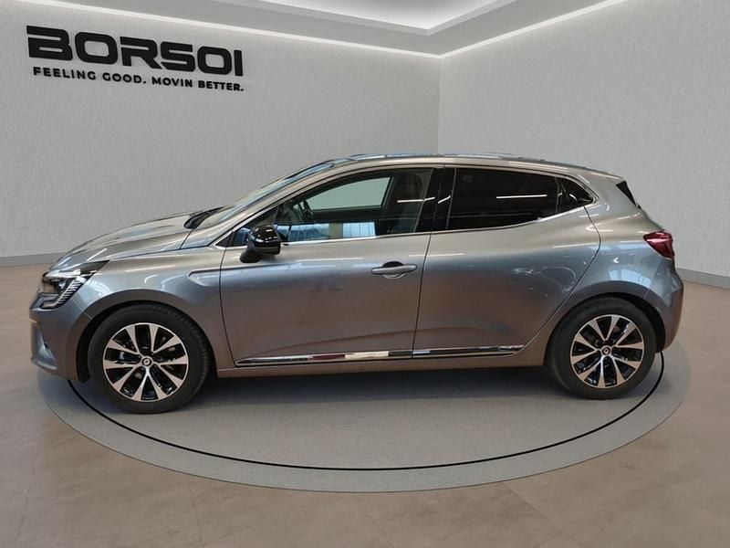 Usado Renault Clio V Techno 91 HP (66 kW) 2023 Cinzento Sedan