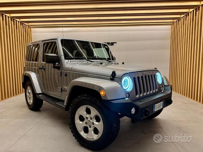 Usata Jeep Wrangler Sahara 199 CV (146 kW) 2016 Grigio SUV