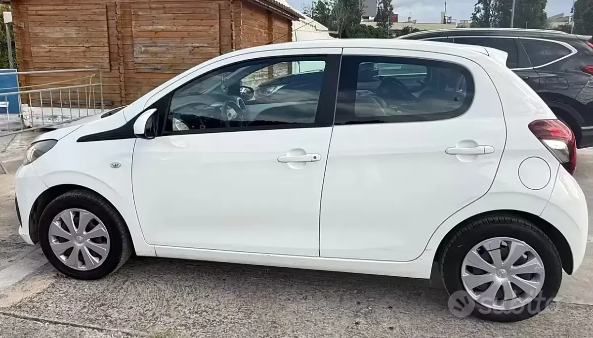 Usata Peugeot 108 Active 69 CV (50 kW) 2016 Bianco Utilitaria