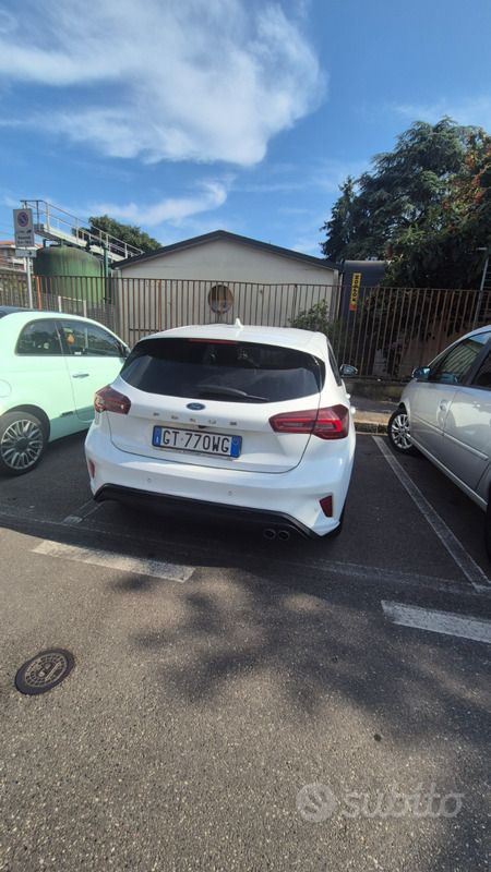 Usata Ford Focus ST-Line 120 CV (88 kW) 2023 Bianco Berlina