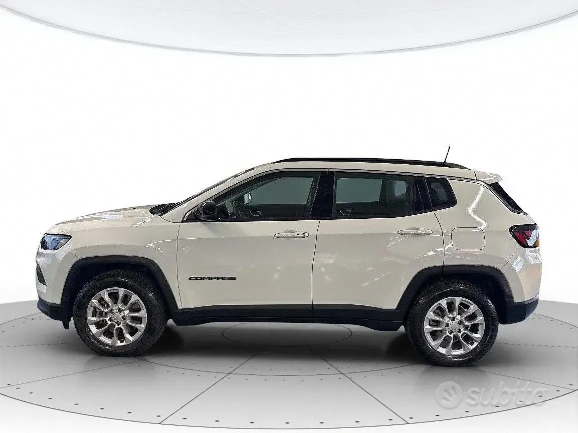 Usata Jeep Compass 131 CV (96 kW) 2021 Bianco SUV