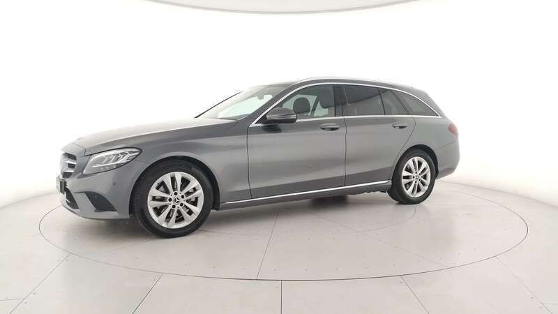 Usado Mercedes 220 194 CV (142 kW) 2021 Gris Familiar
